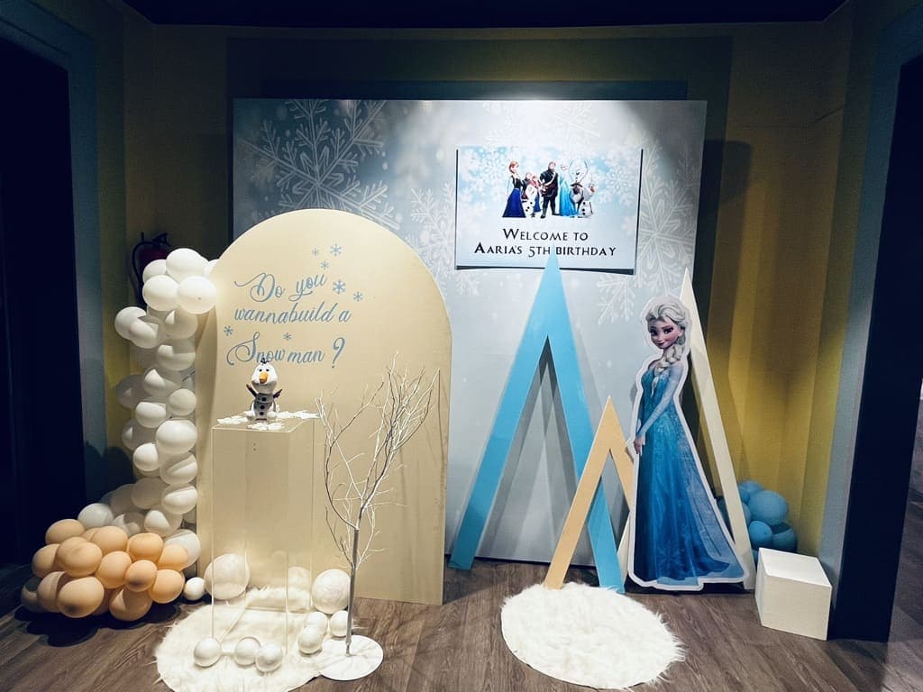 Frozen - Image 11