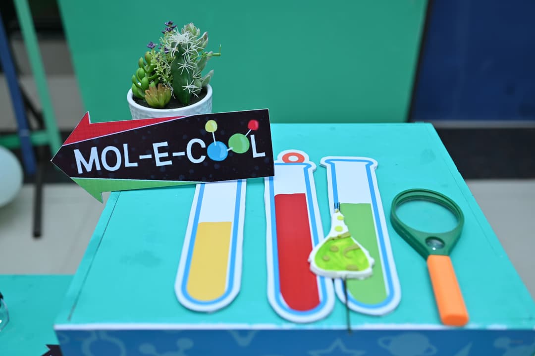 Mad about Science - Image 18