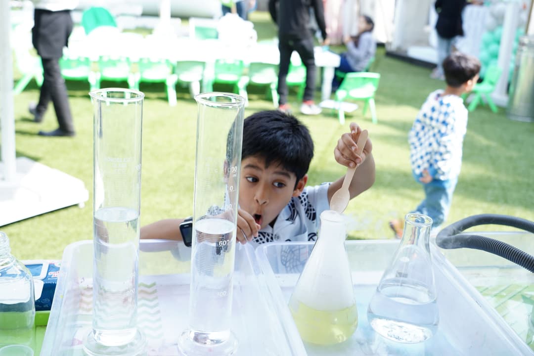 Mad about Science - Image 21